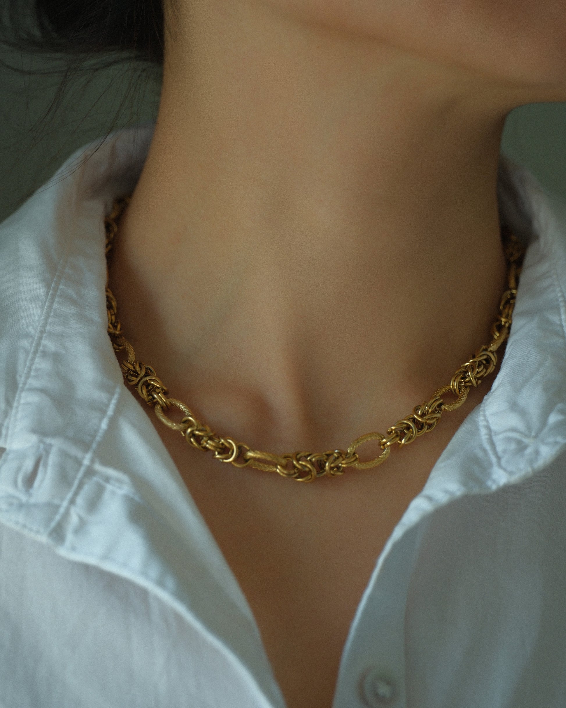 Collar de acero inoxidable estilo chunky con cadena de eslabones grandes baño oro 18k