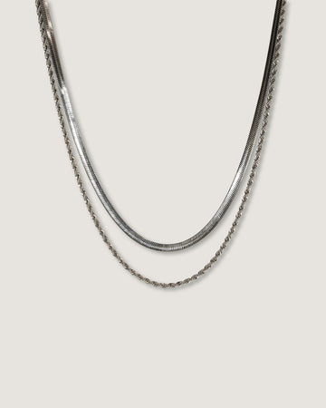 Collar Vera Cadena tipo snake de acabado liso reflectante y con cadena secundaria trenzada