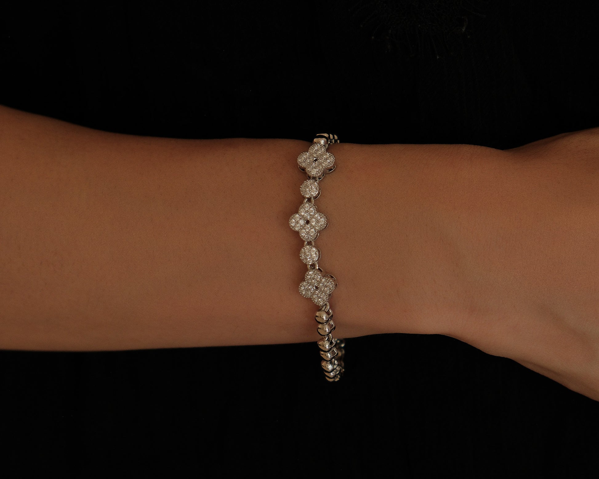 Pulsera con zirconias acero inoxidable